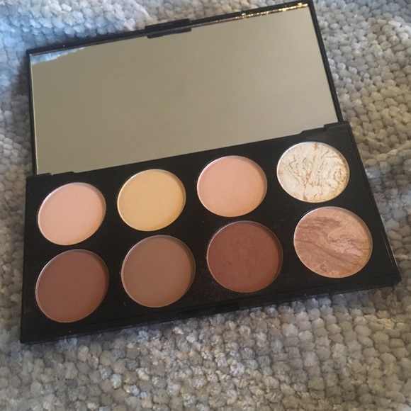 chanel contour palette